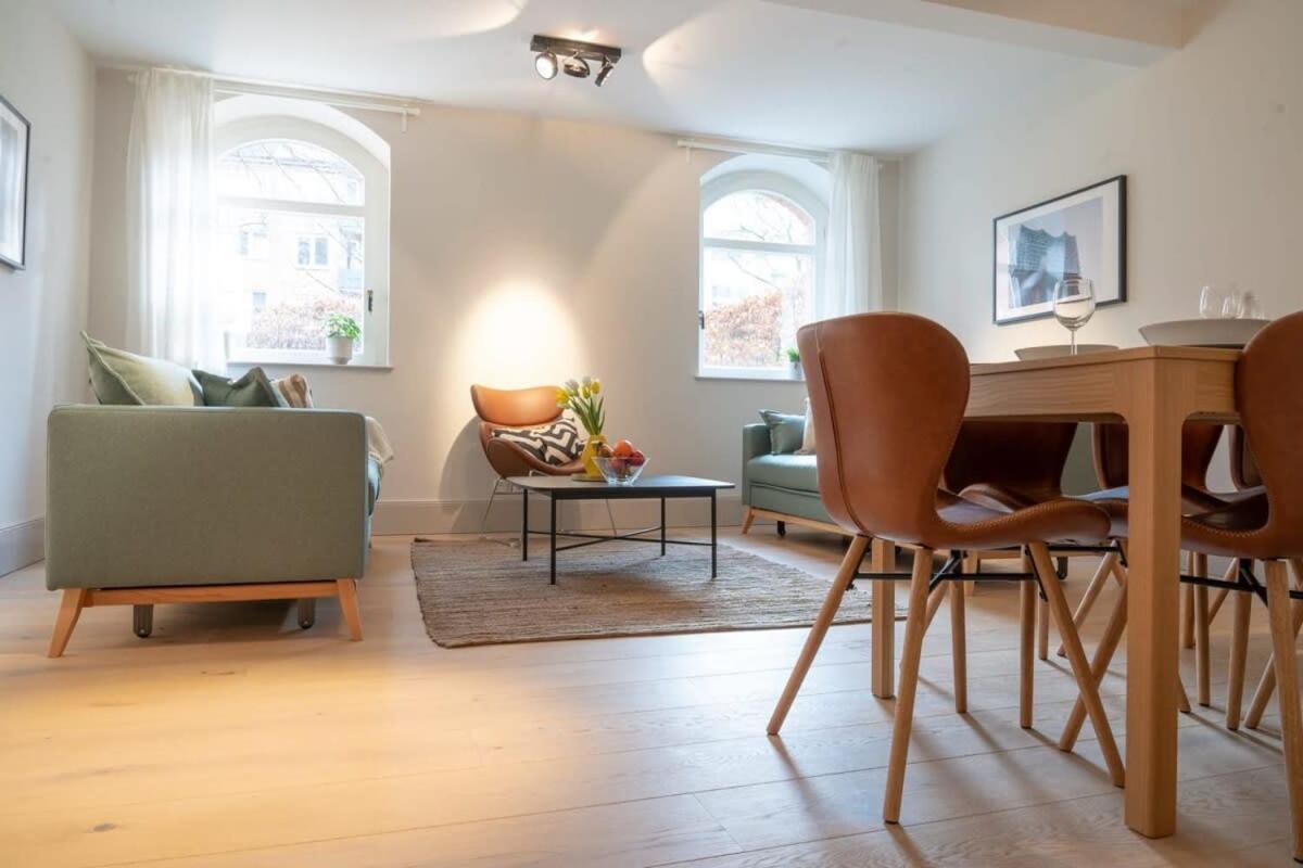 Spacious 3-Bedroom Apartment Near Eilbekpark Hamburg Bagian luar foto