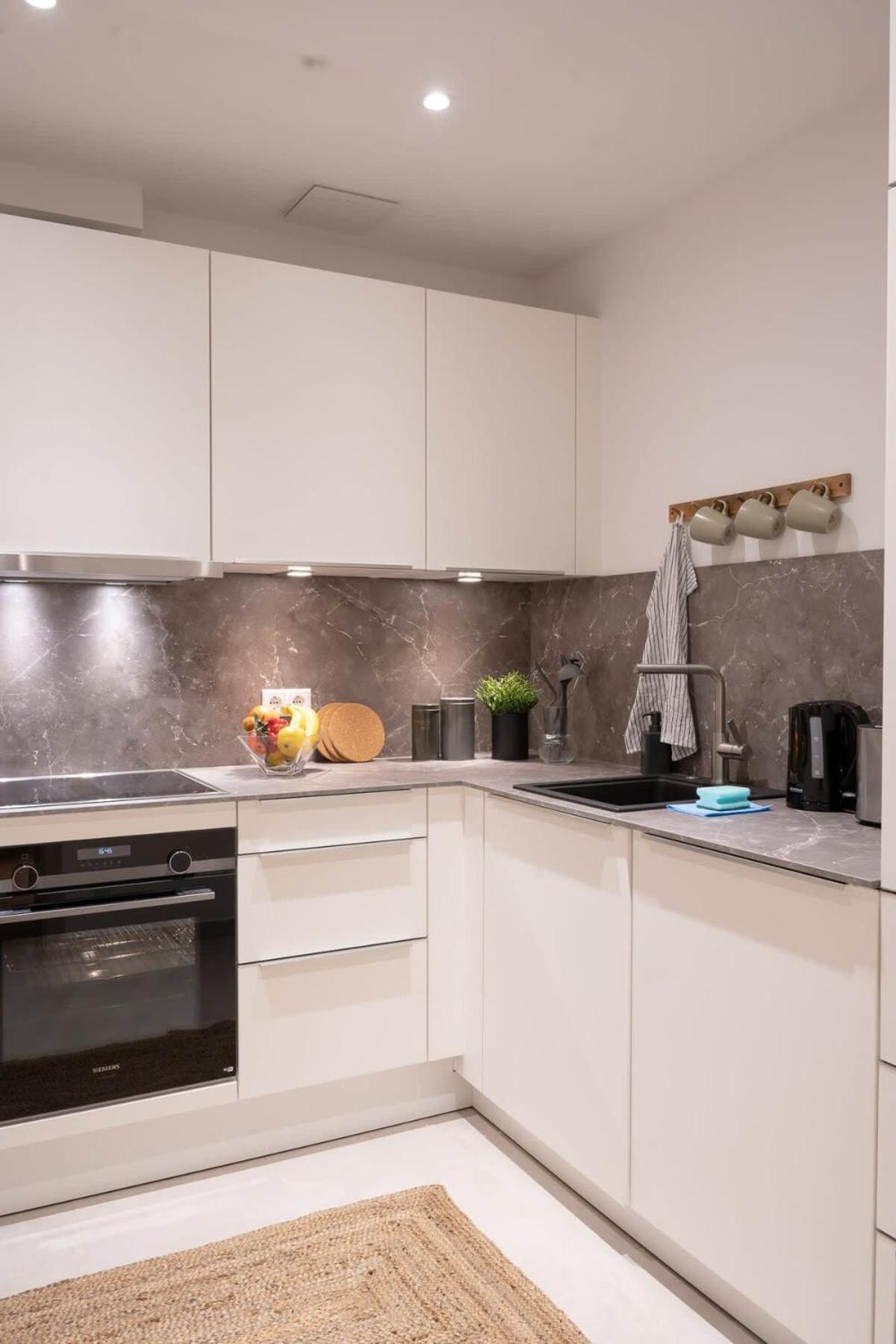 Spacious 3-Bedroom Apartment Near Eilbekpark Hamburg Bagian luar foto